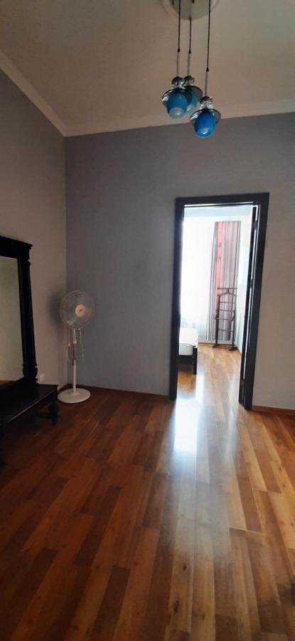 Apartment On Aleksandr Pushkin Street Τυφλίδα Εξωτερικό φωτογραφία